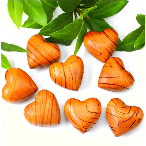 Kigeli 8 Pcs Handmade Wooden Hearts 3D Love Wood Hearts Gifts for Crafts Pine Carved Heart Wood Heart Decor for Easter Anniversary Gift (Valentine)