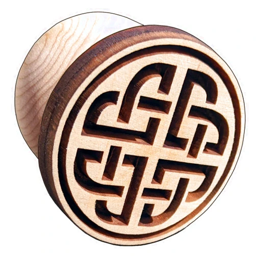 WWW.4CLAY.COM SOCWELL LLC STAMP YOUR MARK IN CLAY MADE IN USA SOCWELL LLC Clay Stamp, Celtic Knot, 1-3/4