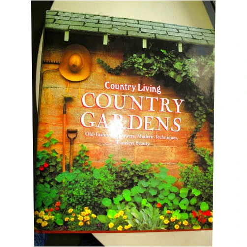 By Nina Williams (Author), Rebecca R. Sawyer (Author) Country Living Country Gardens