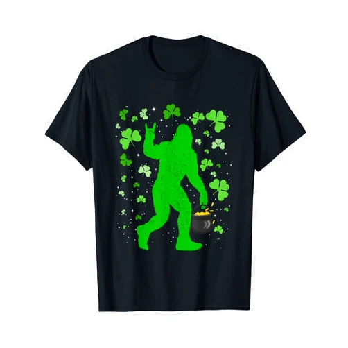 St Patricks Day Bigfoot Retro Vintage Shamrock Tee St Patricks Day Bigfoot Sasquatch Shamrock Men Women Kids T-Shirt