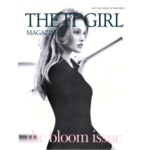 By Hannah Sage (Author), Nicole Moon (Editor), Maisy Lu (Editor) & 0 more The It Girl Magazine | Issue 2: Bloom