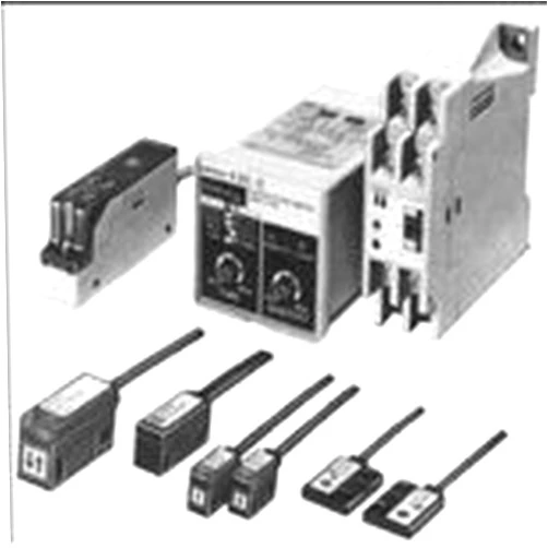 Omron Industrial E3CDS5W Photoelectric Sensor