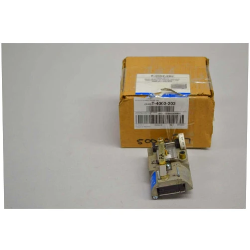 Johnson Controls T-4002-202 Single Temperature High Volume Output Thermostat, Reverse Acting, Horizontal Mounting