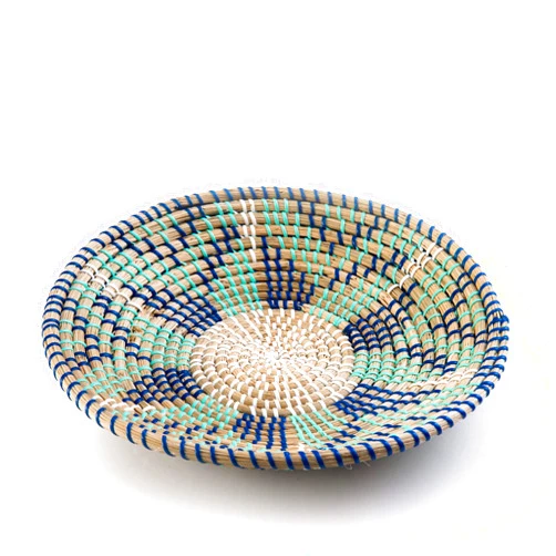 Symmetric Matrix Woven Wall Basket Decor, Seagrass Woven Basket Boho Decor for Home, Bohemian Wall Decor for Living Room, Natural Seagrass Hanging Basket or Fruit Bowl, Rattan Wall Decor 13.7