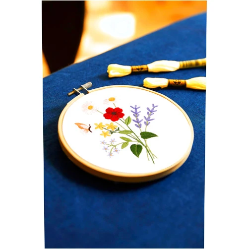 DMC Sumptuous Summer Flowers - Medium Embroidery Kit