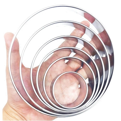 Chef Charlie's Precious 6 PCS Round Cookie Cutter Set (2, 3, 3.5, 4, 5, 6 Inch) Stainless Steel Circle Cutters Donut Cutter for Baking, Biscuits, Cakes, Sandwiches - Durable & Easy to Clean