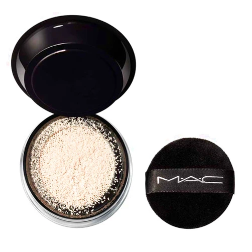 MAC Studio Fix Pro Set + Blur Weightless Loose Powder - Light (Light beige with neutral undertone) - 0.22 oz / 6.5 g