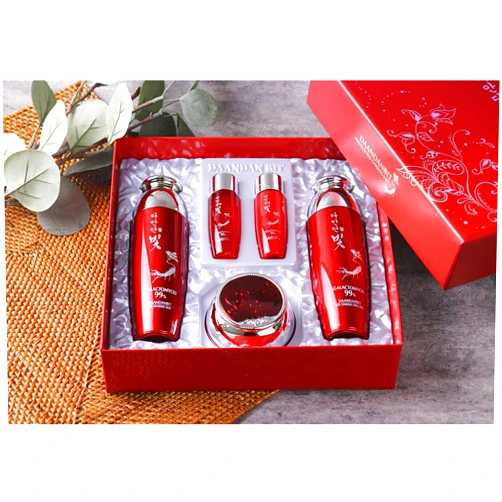 Jigott DAANDAN Bit Premium Red Ginseng Set, Skin 5.07 FL OZ, Emulsion 5.07 FL OZ, Cream 1.69 FL OZ, Skin Sample 1.01 FL Oz, Emulsion Sample 1.01 FL OZ