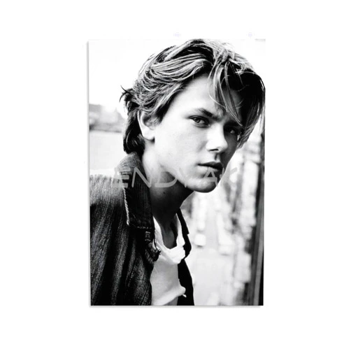 ENDYAK Actor River Phoenix Black And White Portrait Poster Home Living Room Bedroom Decoration Gift Printing Art Poster Unframe-style 12x18inch(30x45cm)