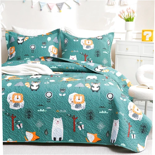 JSD Green Forest Animal Kids Quilt Set Twin Size, 2 Piece Printed Bedspread Coverlet with Pillow Sham, Lightweight Winter Quilted Blanket