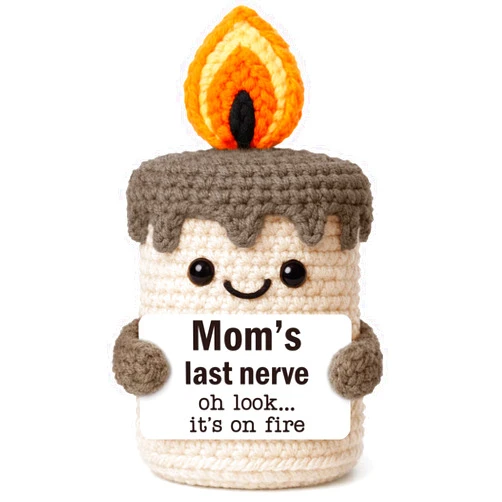 YUEYUQIU Funny Mom Gifts for Mothers Day - Birthday Gifts for Mom from Daughter Son, Cute Christmas Mother's Day Easter Candle Gift for Mother Mama Mommy - Handmade Crochet Mom's Last Nerve Candle