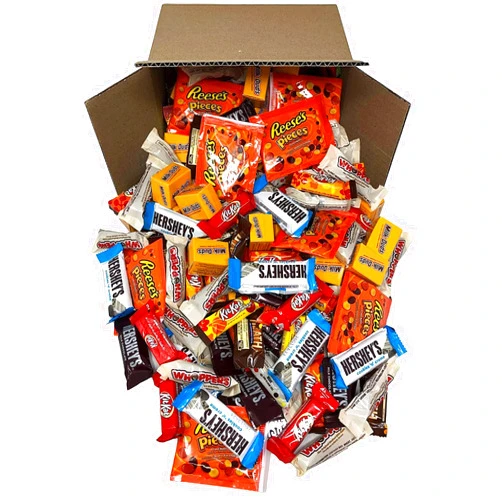HERSHEY'S BULK CHOCOLATE CANDY BAR MIX - 5 LB of Individually Wrapped Milk Chocolate Bars, Includes Kit Kat, Reese's Peanut Butter Cups, Milk Duds, Reese's Pieces