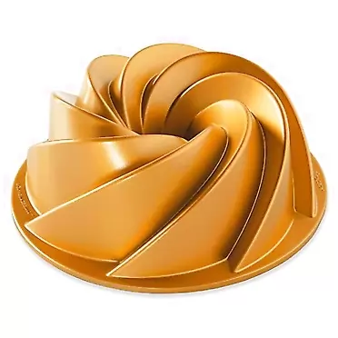 Nordic Ware Heritage Bundt 6 Cup, Gold