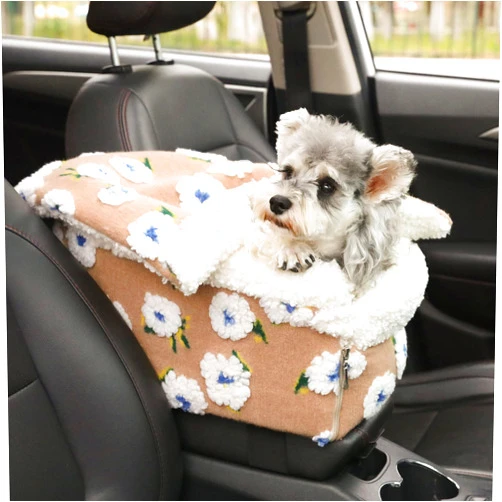 DOTOUUD Dog Booster Seats Beds for Small Dogs with Blanket Artificial Cashmere Center Console Puppy Car Seat with Jacquard Weave Elegant （Cashmere Warmth） All Cars Available