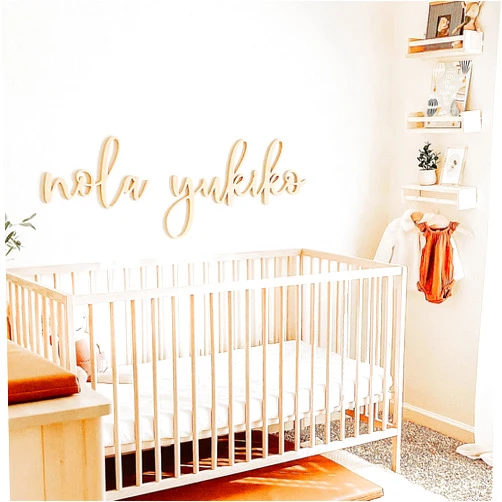 Adoren Custom Name Sign - Delilah Font