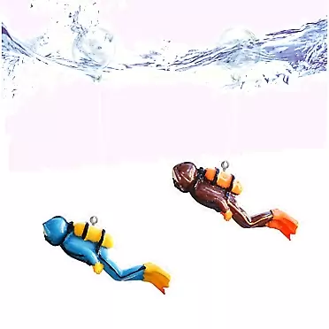 Generic Aquarium Ornament，2 Pcs Fish Tank Decorations Floating Decor Diver/Octopus with Floating Device,Cute Fish Tank Accessories for All Kinds of Fish Tank Simulated Underwater World…