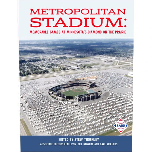 By Stew Thornley (Author, Editor), Bill Nowlin (Editor), Len Levin (Editor), Carl Riechers (Editor), Joel Rippel (Contributor), Norm King (Contributor), Thomas J. Brown Jr. (Contributor), Mike Huber (Contributor), Gordon Gattie (Contributor) & 5 more Metropolitan Stadium: Memorable Games at Minnesota's Diamond on the Prairie (SABR Cities and Stadiums)