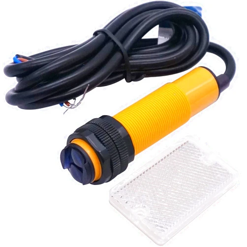 Taiss photoelectric Switch M18 2m Sensing 6-36VDC 3 Wire PNP NO（Normally Open） retroreflective Cylinder Amplifier photoelectric Sensor Switch E3F-R2P1