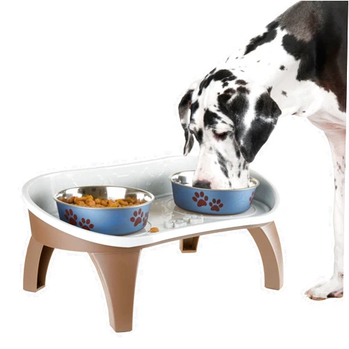 PETMAKER Elevated Pet Feeding Tray with Splash Guard & Non-Skid Feet, Raised Dog Bowl Stand 21″ x 11″ x 8.5″ with Two Stainless Steel Bowls for Food & Water, Comfortable Mealtime for Dogs & Cats by PETMAKER