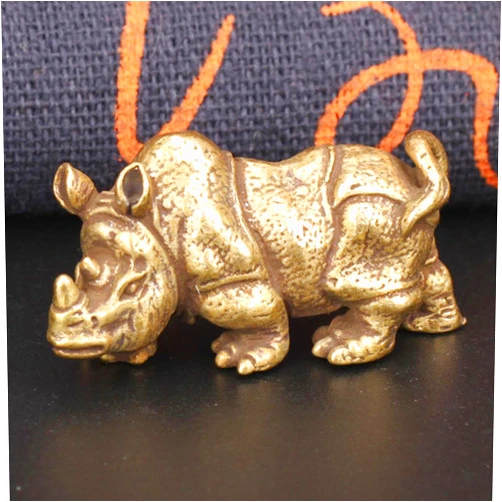 QQYDZSW Figurine Small Brass Statue Golden Brass Craft Miniatures Sculpture Antique Handcraft Solid Brass Cute Rhinoceros Tea Pet Miniature Figurines Vintage Copper Animal Rhino Ornament Office Table Decorati
