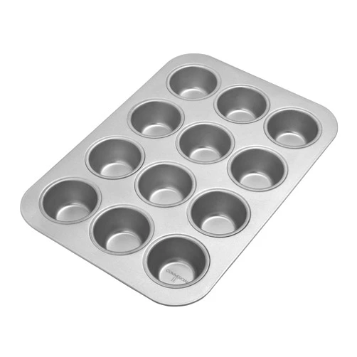 Chicago Metallic Commercial II Traditional Uncoated 12-Cup Muffin/Cupcake Pan, 15.75-inch by 11-inch