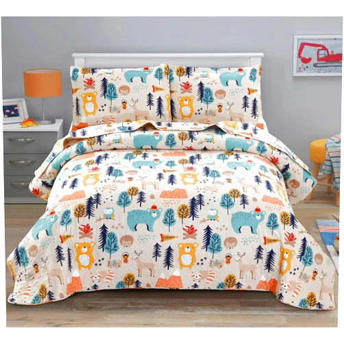 ARL HOME Cartoon Forest Bear Twin Size Kids Quilt Set - 3 Piece Bedding Set - Quilt, 2 Pillow Shams - Machine Washable - Soft, Smooth, Light and Free Breathing Seasons