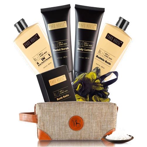 Yard House Mens Bath and Body Gift Set - Musk and Blonde Woods - Luxury Christmas, Birthday, Fathers Day Gifts From Daughter, Wife, Son For Dad, Husband - Relaxing Spa Kit for Him in Toiletry Bag