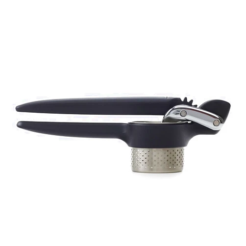 Chef'n Potato Ricer and Vegetable Ricer, Heavy Duty Press and Mash Kitchen Tool, Black