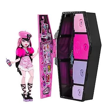 Monster High Doll and Fashion Set, Draculaura with Dress-Up Locker and 19+ Surprises, Skulltimate Secrets