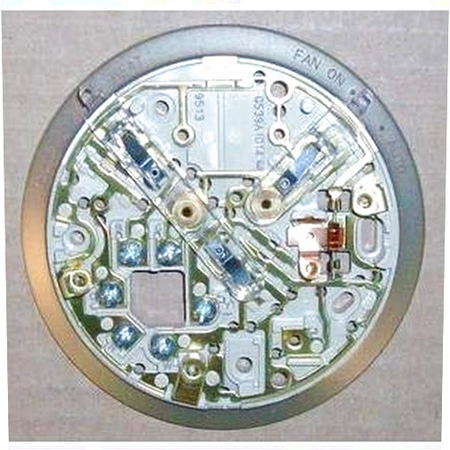 HONEYWELL Q539A1014/T87F THERMOSTAT SUBBASE ONLY/SINGLE TRANSFORMER, 24 VOLT