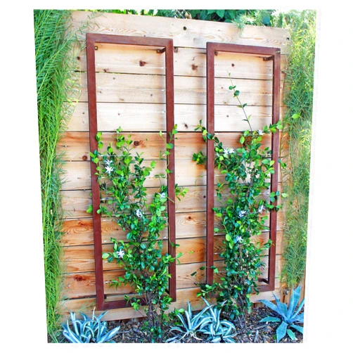 Terra Trellis Ina Modern Wall Trellis for Outdoor Plants | Garden and Home Climbing Vines Wall Trellis | Modern, Steel & Durable | Large (Oxide)
