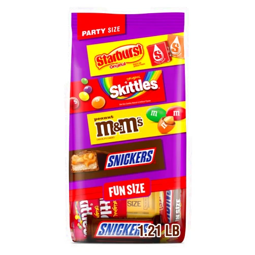 Mars M&M'S Peanut, SNICKERS, STARBURST & SKITTLES Fun Size Assorted Candy Variety Pack, 19.44 oz Bulk Candy Bag