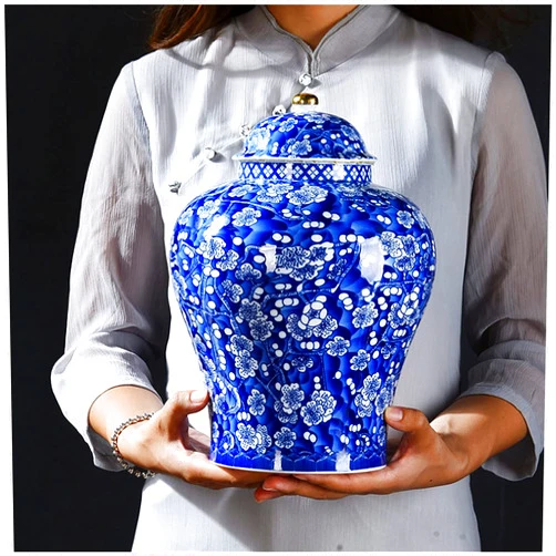 Honorom Blue and White Ginger Jars Vase Ceramic Temple Jar Decorative Jars Porcelain Vase Oriental Furniture Fireplace Decorations for Living Room Home Table (Size : Medium)