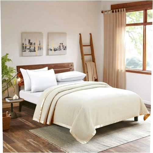 Mélange Home Melange Home 100% Merino Wool Blanket with Satin Border Full/Queen - Ivory