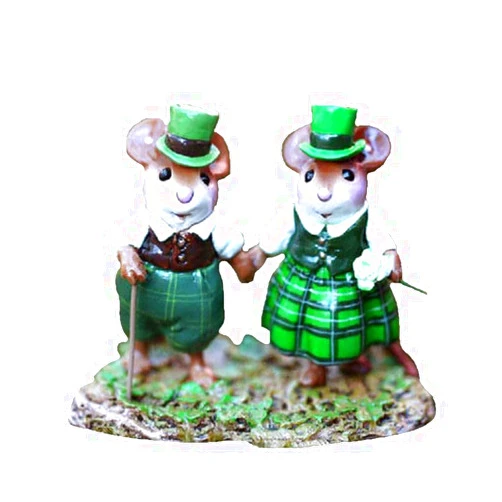 Wee Forest Folk M-701a Finn & Fiona (Retired)