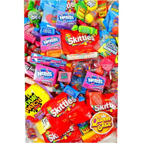 QUEEN JAX Ultimate Assorted Candy Party Mix - 2 LB Bag - Mega Variety Bulk Candy Assortment - Individually Wrapped Candy - Candy Bulk –Queen Jax - Easter Candy Bulk - Candy Variety Pack - Candy - Candy Mix