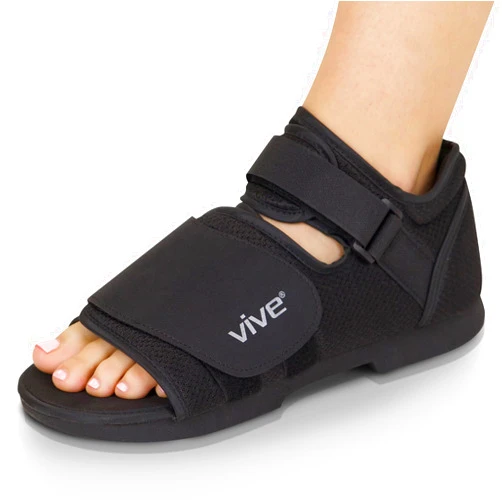 Vive Rounded Post Op Shoe for Injured Foot - Orthopedic Recovery Shoes for Women, Men - Lightweight, Adjustable Medical Walking Shoe for Post Surgery, Stress Fracture, Bunions, Sprains - Left or Right (Medium)