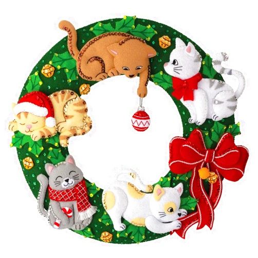 Bucilla, Holiday Housecats Felt Applique Wreath Making Kit, Perfect for DIY Needlepoint Arts and Crafts, 89490E
