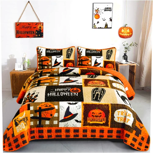 Luxudecor Halloween Quilt Set King Orange Cartoon Patchwork Bedspread Pumpkin Skull Witch Hat Bat Cobweb Festival Themed Bedding Set Reversible Soft Microfiber Coverlet for Autumn (3pcs, 108