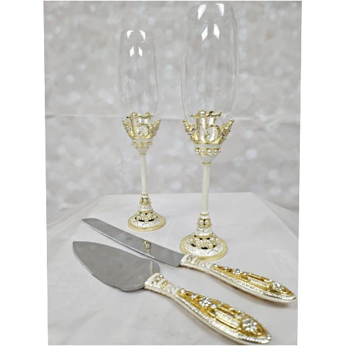 A&C Quinceañeras and More 15 Años toasting Set elegant toasting set for Quinceanera set de brindis Quinceanera Champagne glasses Elegant Cake Servers Mis 15 801 (Gold, Set:2 Glasses+Cake Servers)
