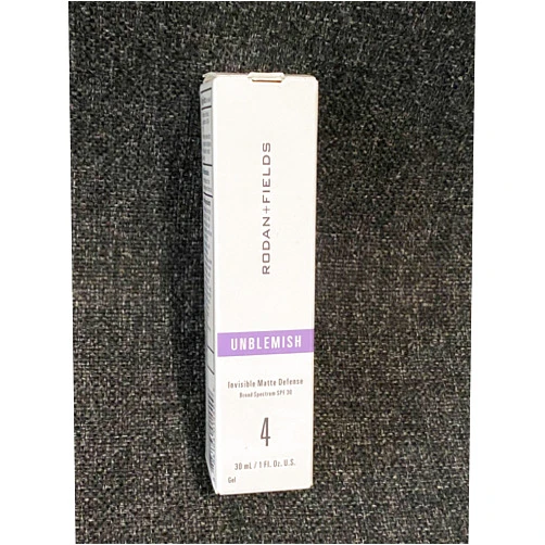 Generic Rodan and+ Fields UNBLEMISH Step 4 Invisible Matte Defense Broad Spectrum SPF 30-30mL / 1 Fl. Oz, White