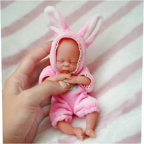 Newtotlove 5.5 Inch Cute Mini Silicone Baby Girl, Silicone Full Body Baby Soft Skin Realistic Newborn Baby Dolls Real Life Tiny Baby Doll with Clothes Accessories