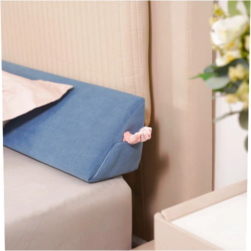 Aurako Queen Size Bed Wedge Pillow Headboard Pillow Mattress Wedge Bed Gap Filler Triangle Memory Foam Wedges Body Positioners for Sleeping Body Lumbar Backrest Reading Bolster Pillow