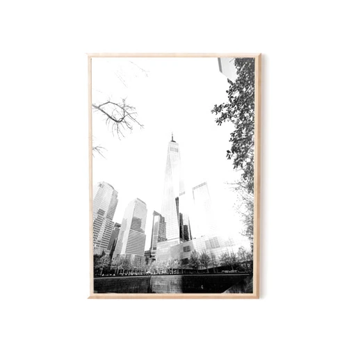 Xenulab One World Trade Center print, New York City black and white travel poster, NYC skyline wall art photograph for modern home or office decor