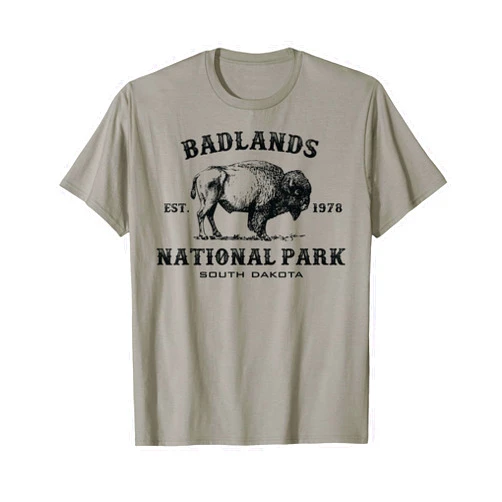 Vintage Hiking Camping Badlands Souvenir Gift Badlands National Park South Dakota American Bison Souvenir T-Shirt
