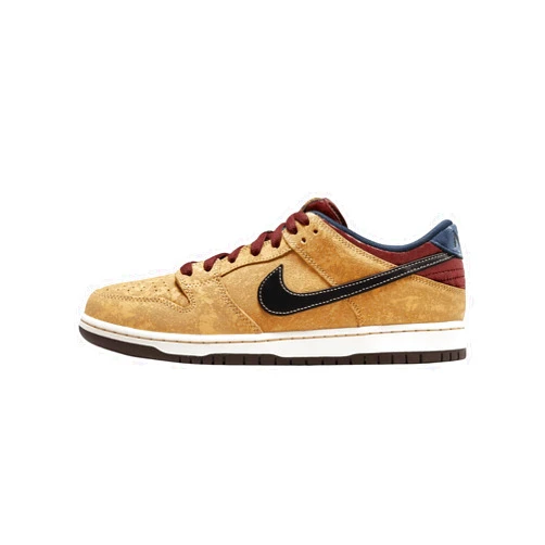 Nike Men's SB Dunk Low Pro Skate Shoes