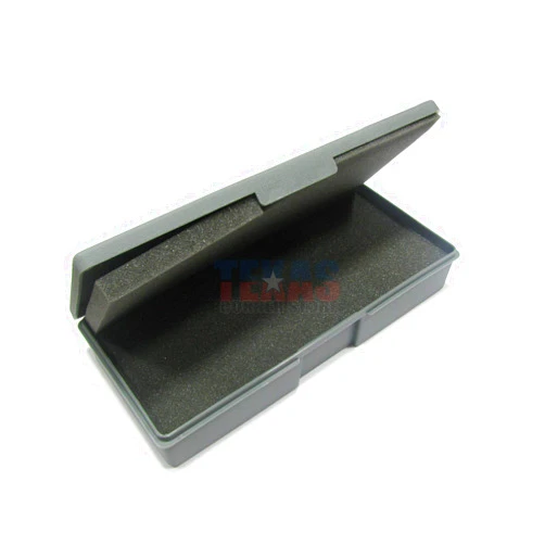 Chessex Figure Storage Boxes: Role Playing Games (RPGs) - Small Figure Carrying Cases - 25mm Humanoids - 14 Figure Capacity