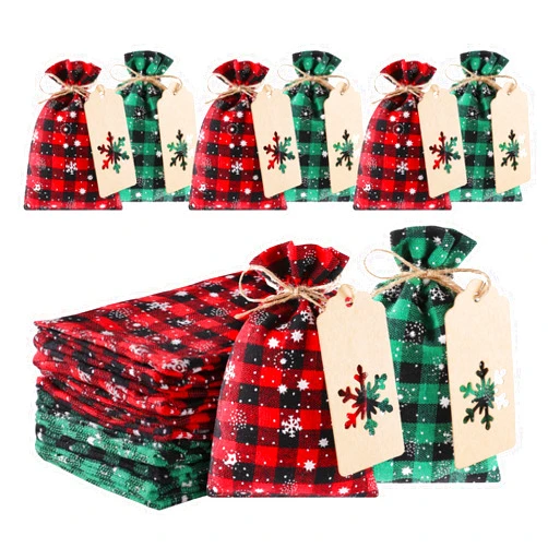GlyinnHe 36PCS Christmas Drawstring Bag Buffalo Plaid Xmas Burlap Bag with Snowflake Bulk Jute Gift Goody Treat Bags with Kraft Tag for Xmas Holiday New Year Party Favors Supplies