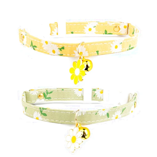 Liugjiau 2 Pack Cotton Breakaway Cat Collar with Bell,Yellow&Green Flowers Pendant Cute Cat Collar Kitten Collar,Ideal for Girl Cats Boy Cats