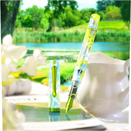 Nahvalur ORIGINAL PLUS SPRING FOUNTAIN PEN (Fine(0.37mm))